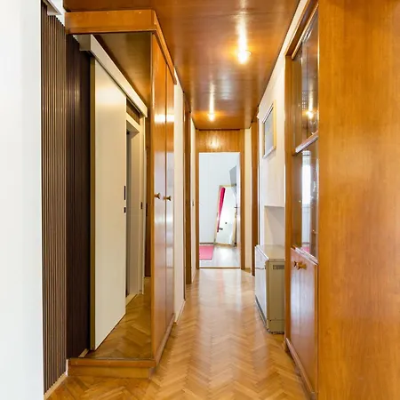 Seaside Luxury With A Swimming Pool - 23559 Villa Split